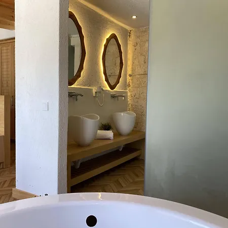 Atalante Hotel
