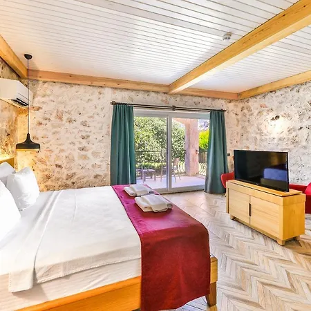 Hotel Atalante