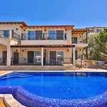 Atalante Hotel