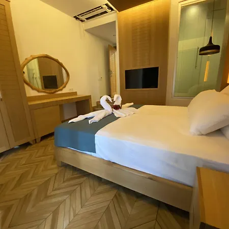 Atalante Hotel 2*