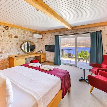 Atalante Hotel
