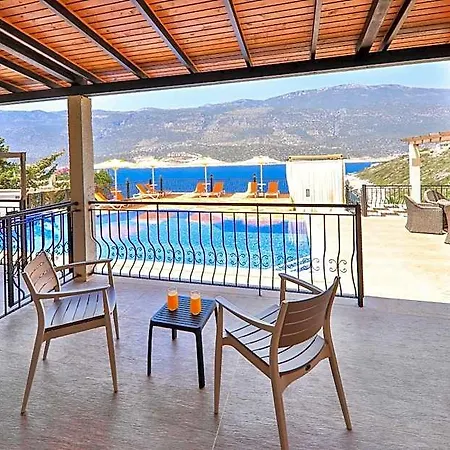 Otel Atalante 2*